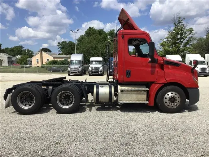 2020 FREIGHTLINER CASCADIA