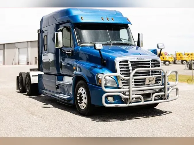 2019 FREIGHTLINER CASCADIA 125