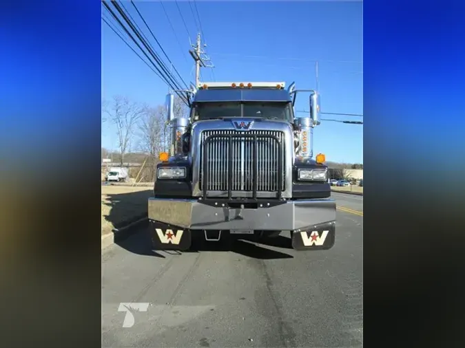 2018 WESTERN STAR 4900