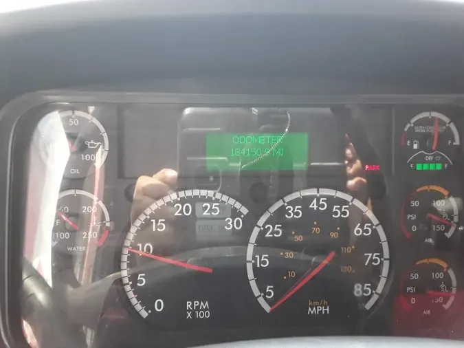 2016 FREIGHTLINER M2 106