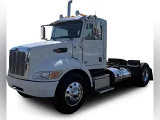 2019 Peterbilt 337