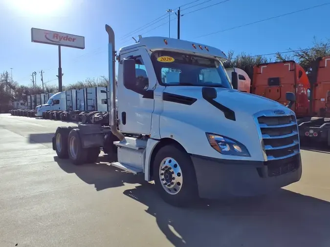 2020 FREIGHTLINER/MERCEDES NEW CASCADIA PX1266418e7f03f6a5b419af7a9b3d38150e68f