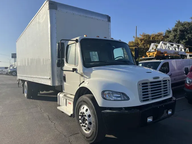 2021 Freightliner Business Class M2 106