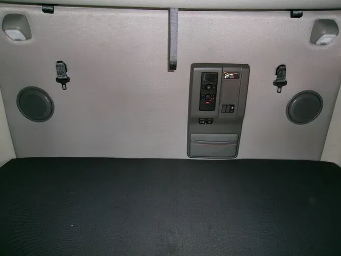 2021 VOLVO VNL64T760