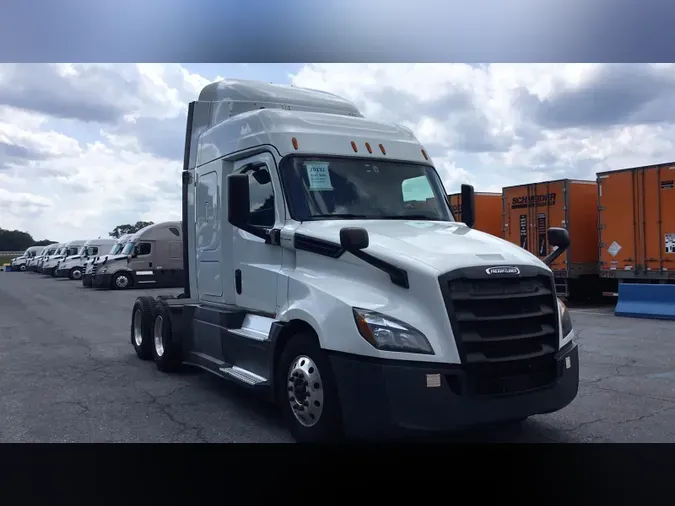 2020 Freightliner Cascadia18ef377e25b6660100e954e44086444d