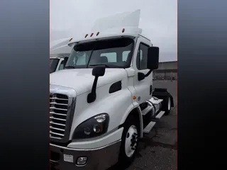 2019 FREIGHTLINER/MERCEDES CASCADIA 113