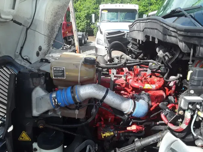 2020 NAVISTAR INTERNATIONAL MV607 (4X2)