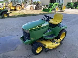 1999 John Deere 335