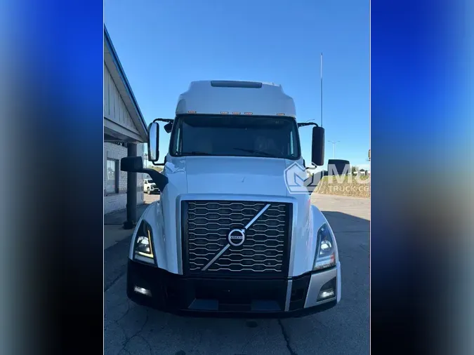 2021 VOLVO VNL64T760