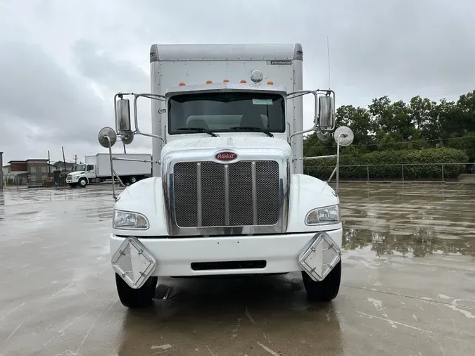 2016 Peterbilt 337