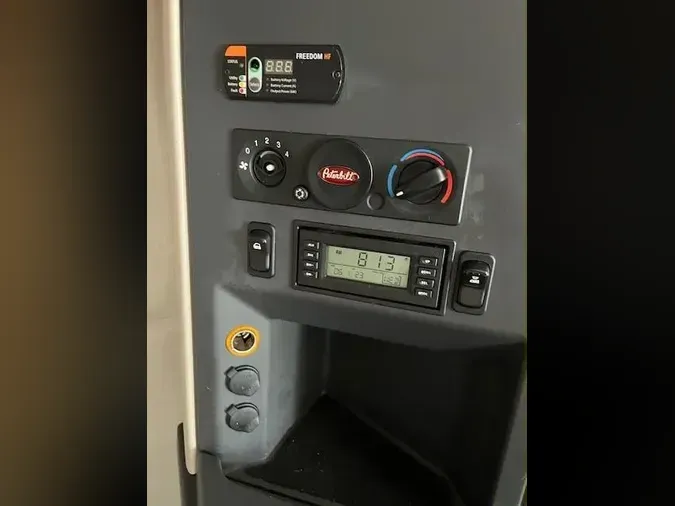 2021 Peterbilt 579