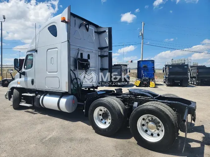 2013 FREIGHTLINER Cascadia 125