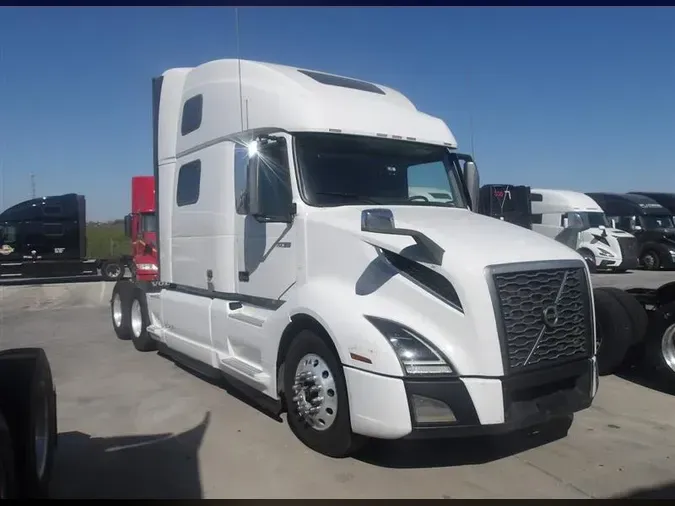 2021 VOLVO VNL86018f8c5169569577e2355966f9b5ea4b2