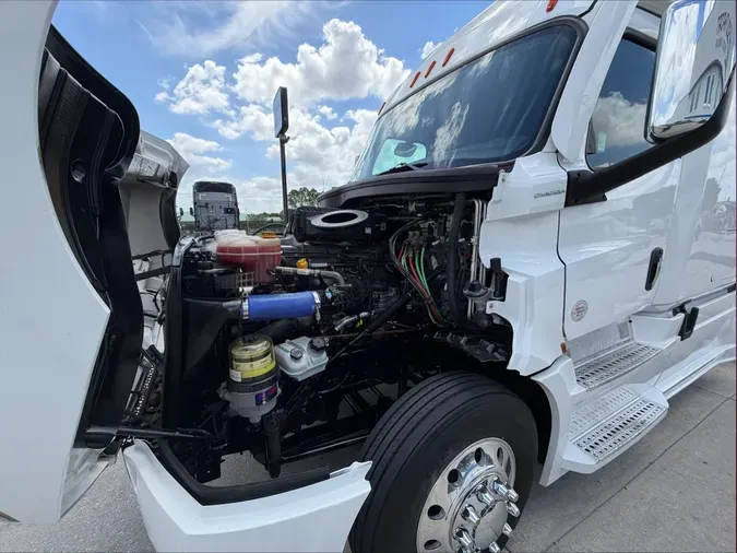 2022 Freightliner PT126SLP