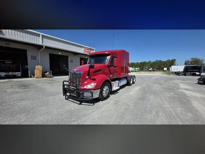 2022 Peterbilt 579