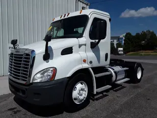 2015 Freightliner CASCADIA 113