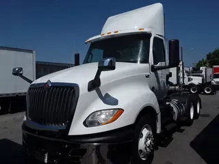 2019 NAVISTAR INTERNATIONAL LT625 DAYCAB T/A