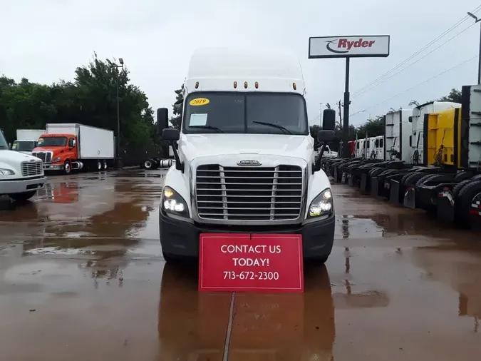2019 FREIGHTLINER CASCADIA 125