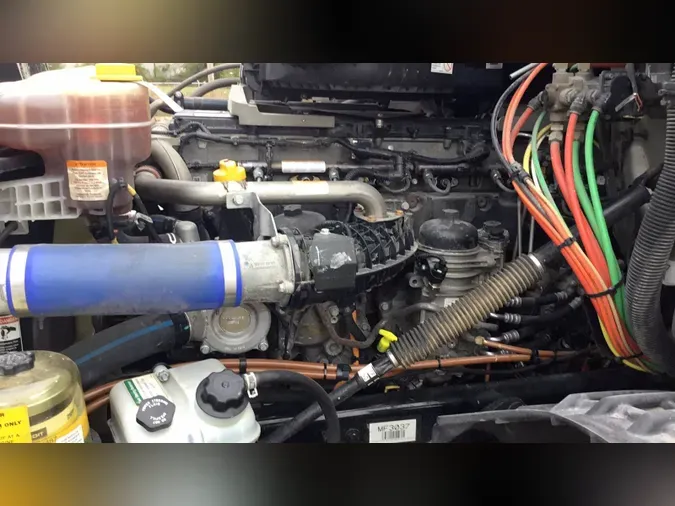 2021 Freightliner Cascadia 126