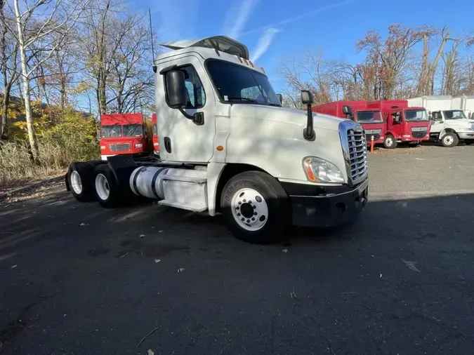 2019 FREIGHTLINER/MERCEDES CASCADIA 1251900b0703af76b5ecc69b9e8d5651cb1