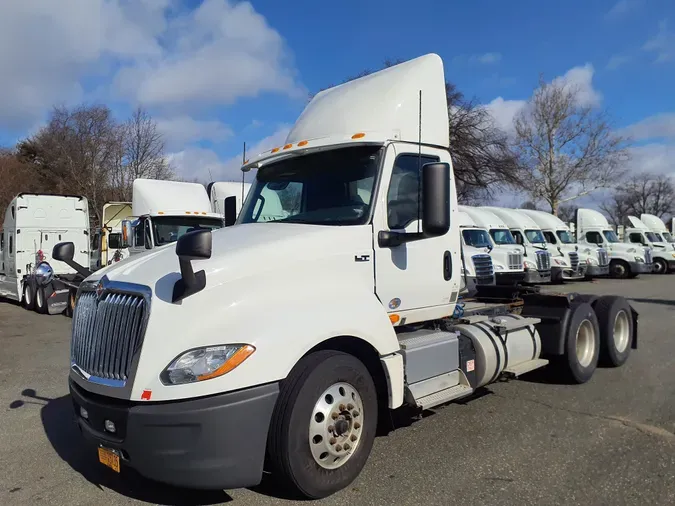 2018 NAVISTAR INTERNATIONAL LT625 DAYCAB T/A19020922580e4eb24e90061816c406e9