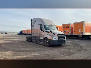 2022 Freightliner Cascadia 126
