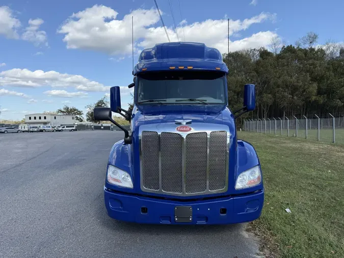 2022 Peterbilt 579