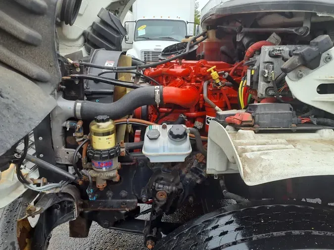2019 FREIGHTLINER M2 106
