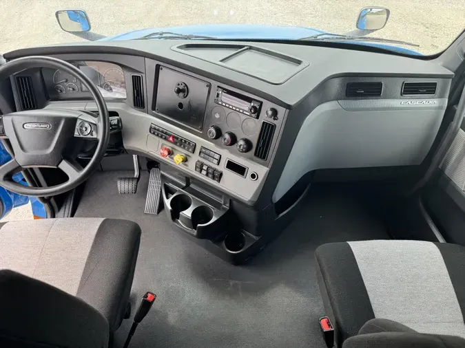2022 Freightliner Cascadia
