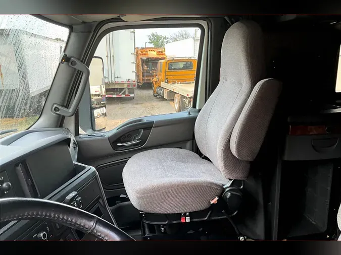 2021 INT LT625 6x4