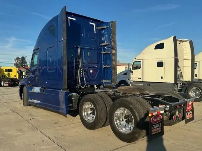 2020 Freightliner Cascadia