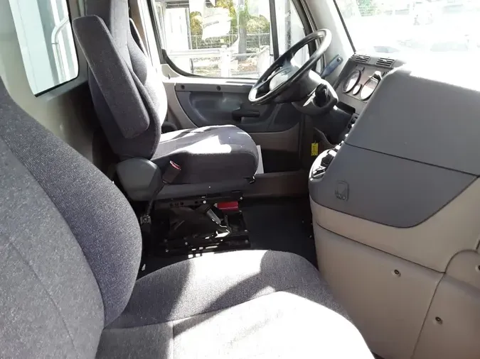 2020 FREIGHTLINER/MERCEDES CASCADIA 125