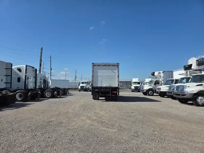 2019 FREIGHTLINER/MERCEDES M2 106