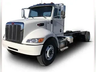 2022 Peterbilt 337
