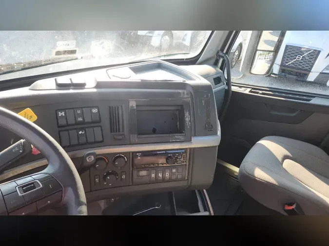 2019 Volvo VNL3001915303e35d742072de6acd12b4c69d0