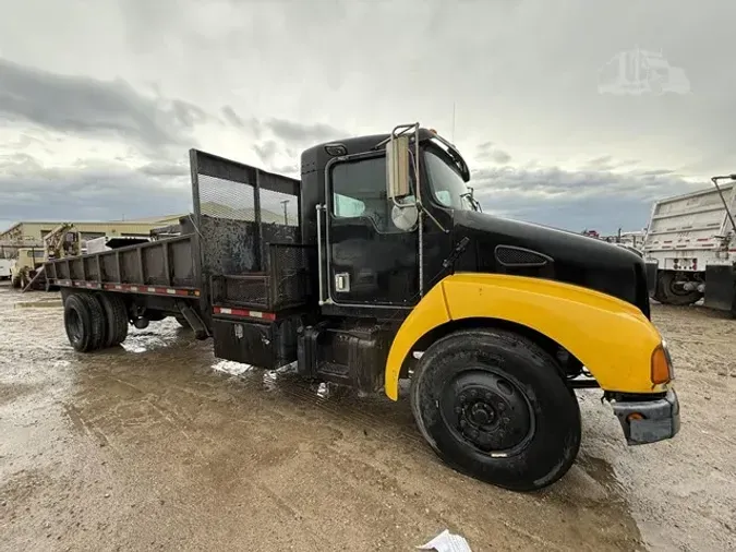 2000 KENWORTH T3001919783779b8e606d5f7e9ceed13a313