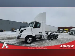 2018 VOLVO VNL300