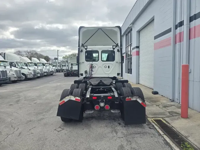 2019 FREIGHTLINER/MERCEDES CASCADIA 1251924ca1a81f4db7716418f9459bc8b45