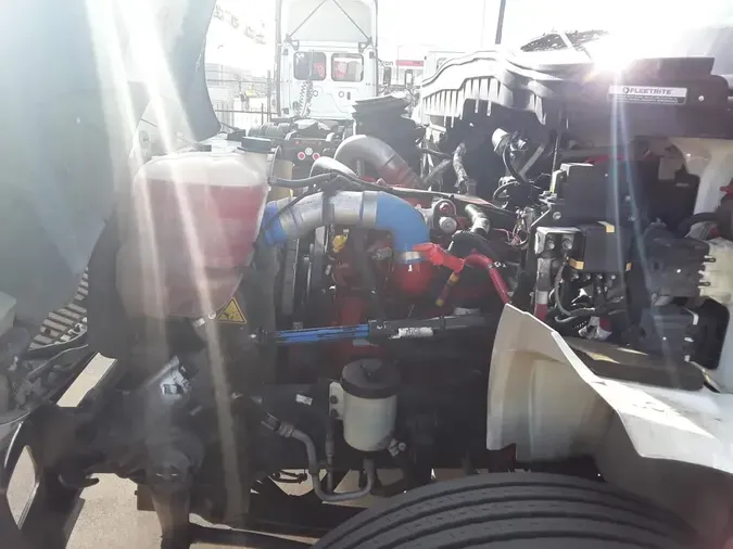 2019 NAVISTAR INTERNATIONAL 4300 SBA