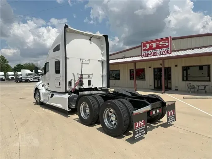 2022 KENWORTH T680