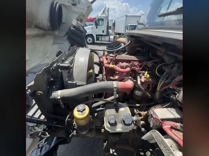 2019 FREIGHTLINER M2 106