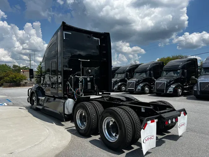 2022 Kenworth T680