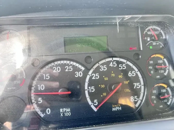 2019 Freightliner Business Class M2 106