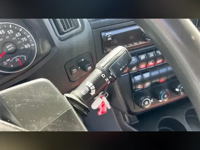 2021 INTERNATIONAL LT