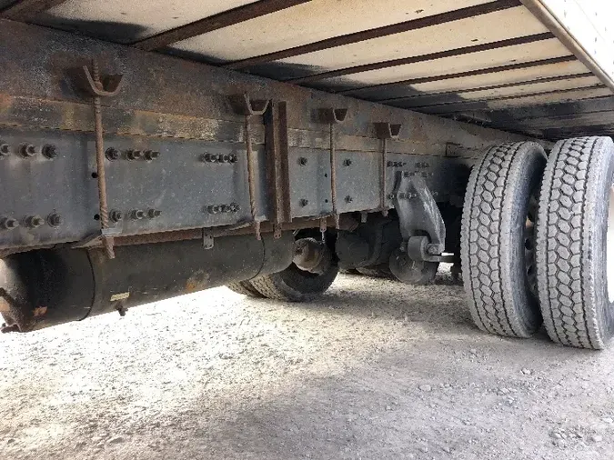 2017 Freightliner M211264S