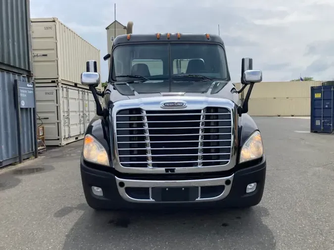 2020 FREIGHTLINER/MERCEDES CASCADIA 1251938f295f8942ac4b982ccaaf2ab2e23