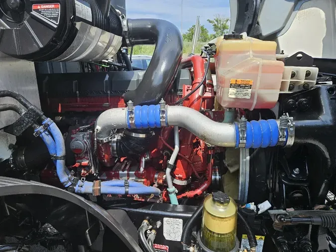 2021 MACK Anthem AN64T