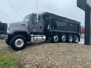 2022 Freightliner 114SD