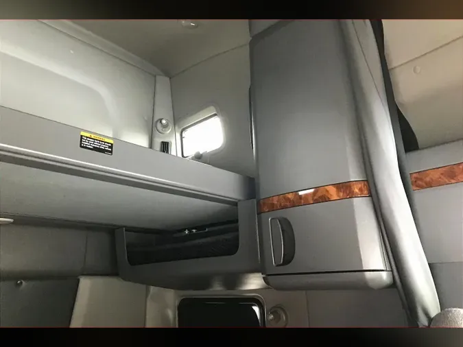 2021 INT LT625 6x4193d0d9817a3835e12a2373aad698d23