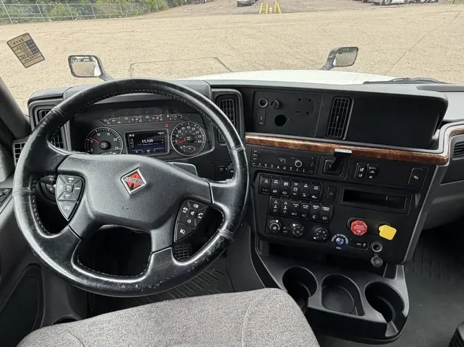 2022 International LT625